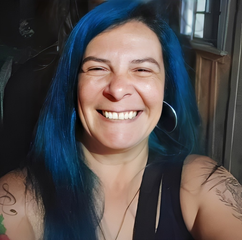 Larissa Spodarik - Professora de Inglês